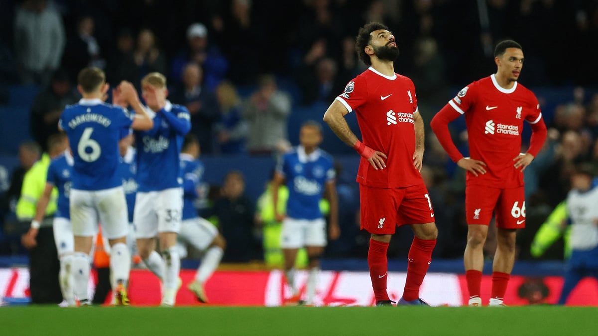 ليفربول يخرج من سباق لقب الدوري الإنجليزي