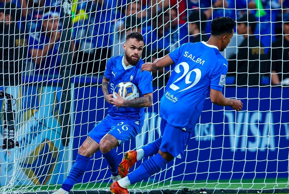 مقطع فيديو يتسبب في هجوم كاسح على نجم الهلال (شاهد)