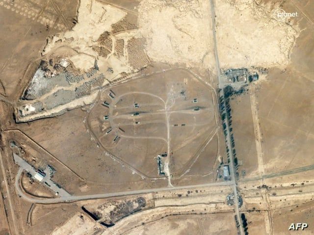 صور فضائية تكشف حيلة إيران للتغطية على الضربة الإسرائيلية (صور)