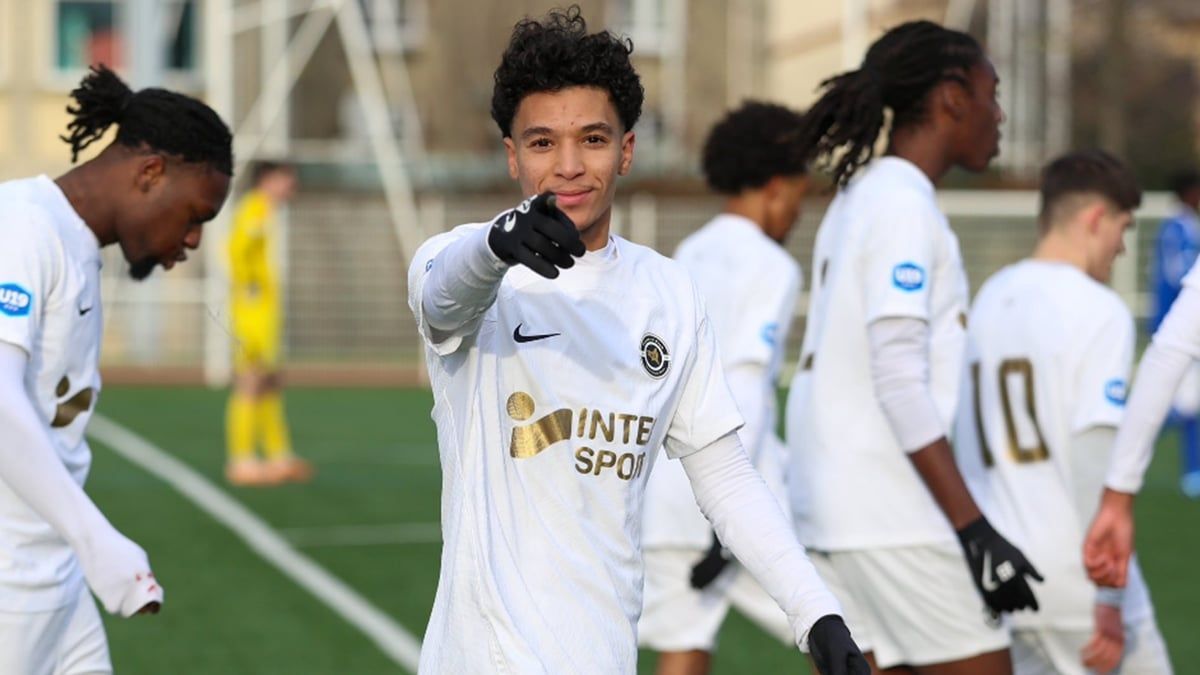 مواليد 2005.. برشلونة يراقب موهبة مغربية