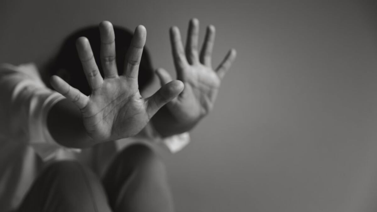 اعتداء على شاب من ذوي الهمم يشعل غضبًا عارمًا في مصر (فيديو)