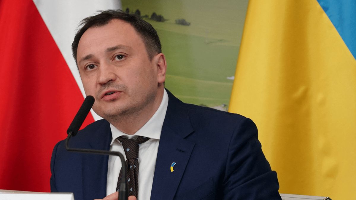 أوكرانيا.. حبس وزير الزراعة على ذمة تحقيقات فساد