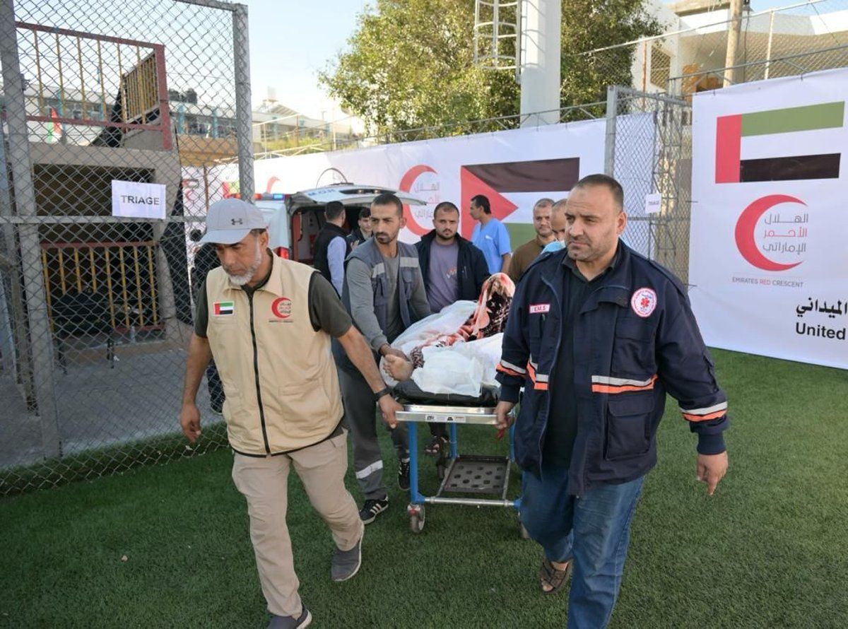 غزة.. استئصال ورم كبير لمريض في المستشفى الميداني الإماراتي (فيديو)