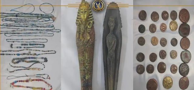 أكثر من ألف قطعة أثرية.. ضبط متحف كبير في منزل بمصر (صور)