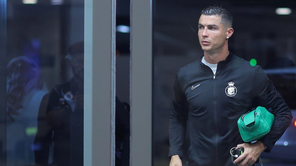 رونالدو يتسلم جائزة جديدة في السعودية (صورة)