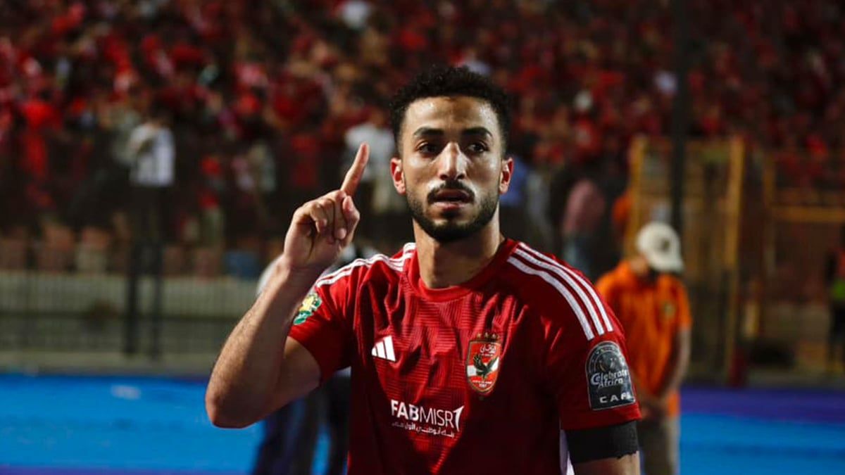 محمد عبد المنعم يرد على جدل صورة احتفاله أمام مازيمبي