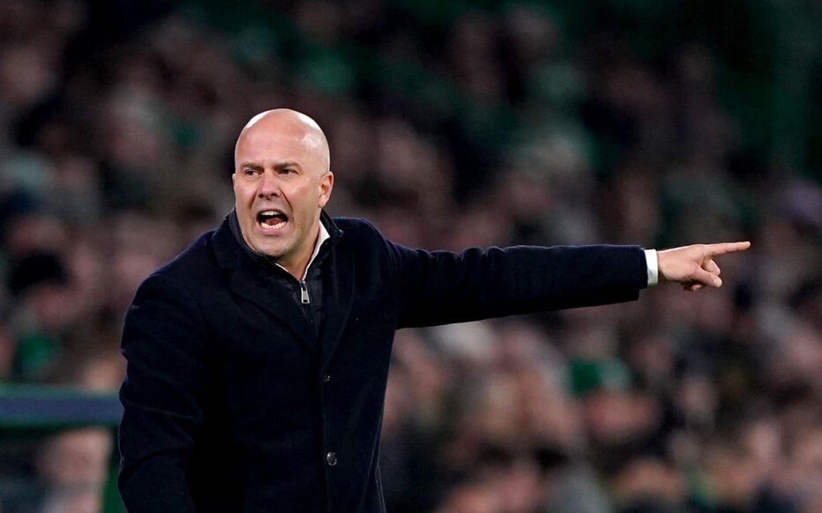 صلاحيات محدودة.. مدرب ليفربول الجديد لن يقرر مصير محمد صلاح