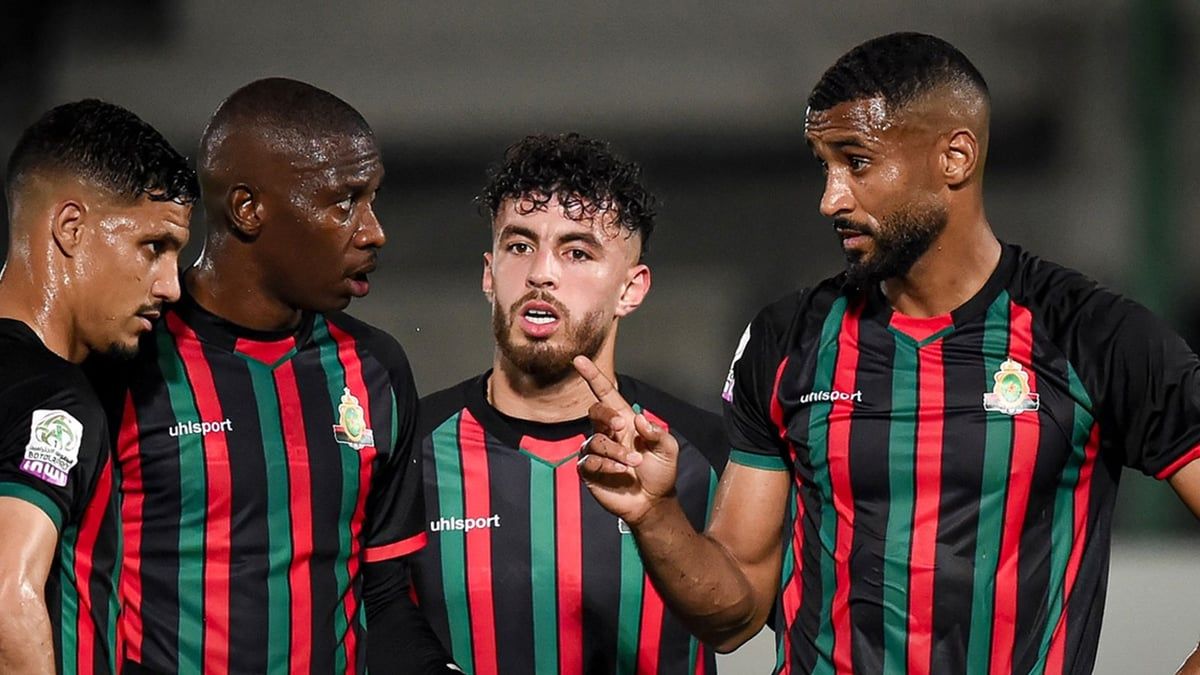 الجيش الملكي يرفع شكوى ضد التحكيم بعد الخسارة أمام حسنية أكادير