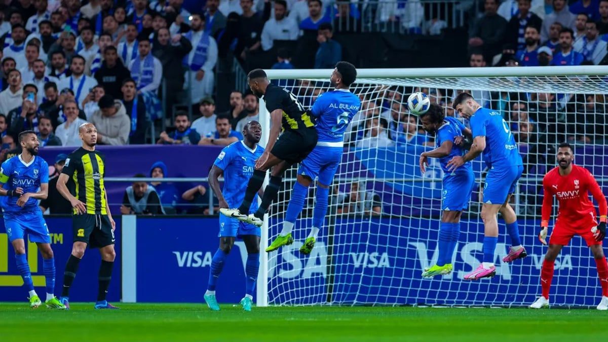 "العب لأمك وأبوك".. رسالة نارية من محمد نور للاعبي الاتحاد (فيديو)