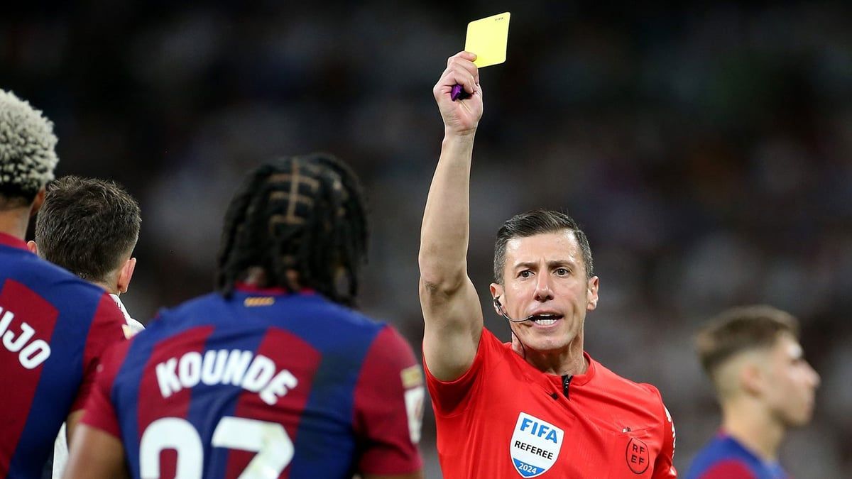 اعتراف رسمي بأخطاء تحكيمية في مباريات ريال مدريد وبرشلونة
