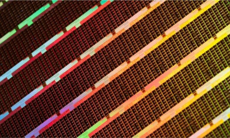 روسيا تعمل على تطوير منصة حوسبة فائقة للذكاء الاصطناعي - موقع الخليج الان