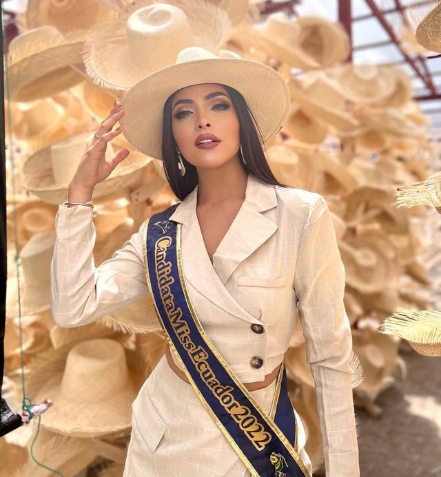 مقتل ملكة جمال الإكوادور بحادث إطلاق نار مأساوي (صور)