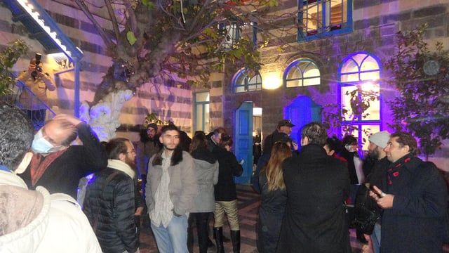 كيف تحولت المقاهي الثقافية في دمشق إلى مطاعم خمس نجوم؟