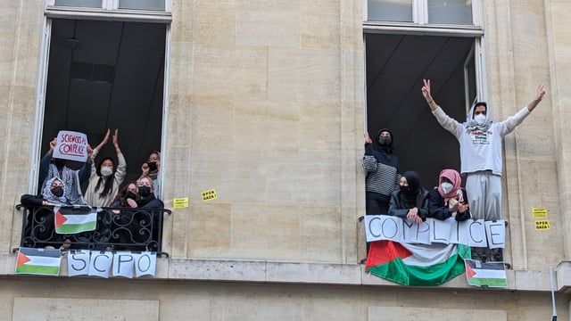 لوموند: التعبئة الطلابية لوقف إطلاق النار في غزة تتضاعف في فرنسا