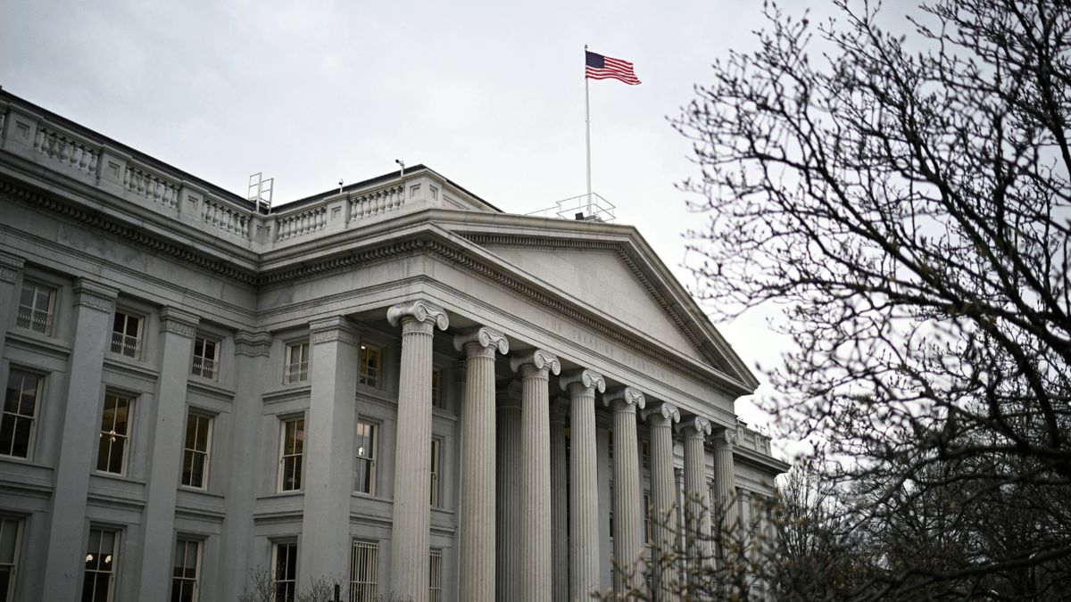 بينها شركات صينية.. عقوبات أمريكية على 300 شركة بسبب "دعم روسيا"