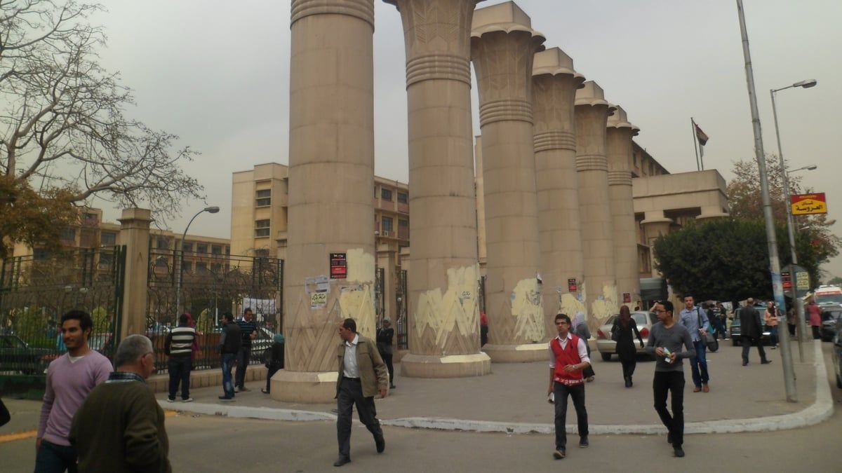 نيرة أشرف جديدة.. طالب يعتدي على زميلته بسكين في مصر‎