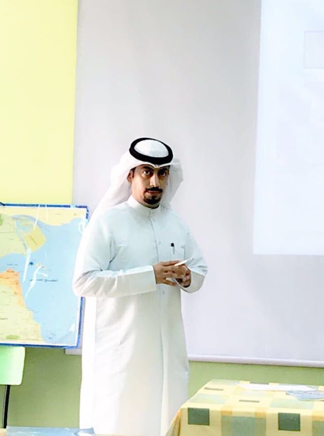 وداع مؤثر لمدرس كويتي شاب توفي قبيل مناقشة رسالة الدكتوراه (فيديو)