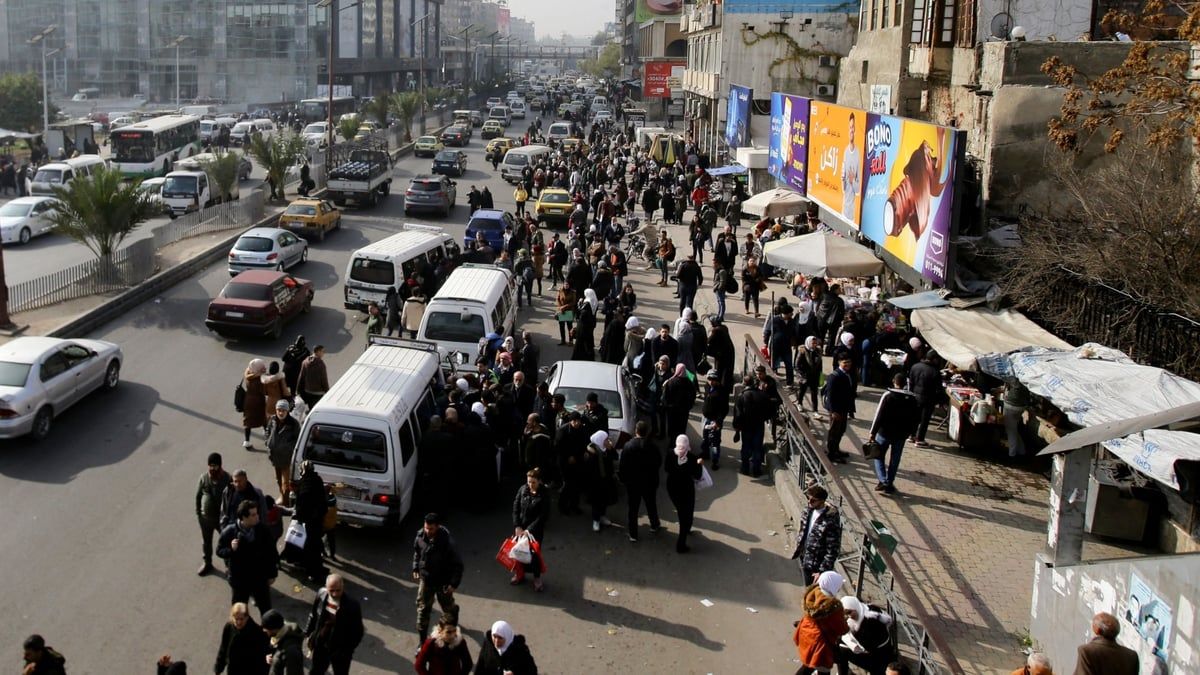 رقم يثير الجدل.. انضمام 2.7 مليون سوري لقائمة الفقر المدقع