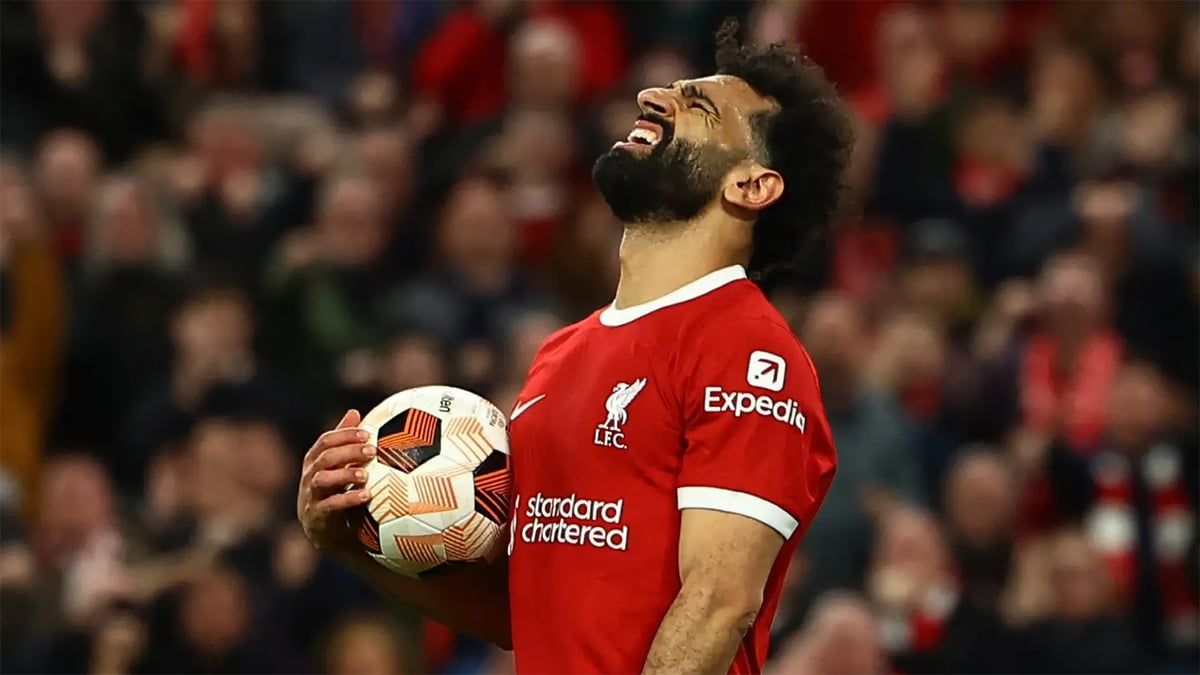 أسطورة ليفربول يطالب صلاح بالرحيل إلى السعودية