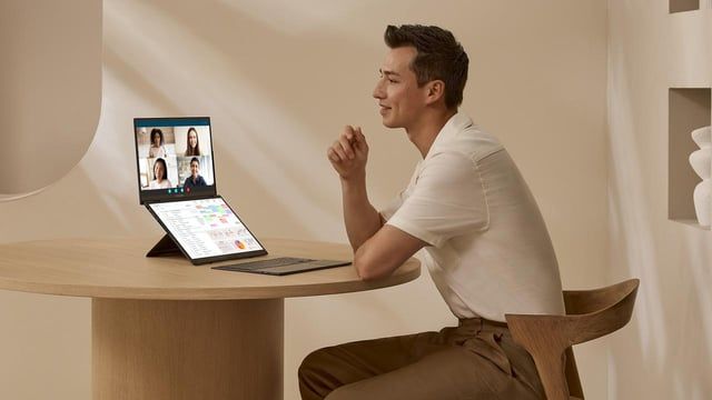 ستشكل مستقبل الحوسبة.. هذا ما يجب معرفته عن الكمبيوترات مزدوجة الشاشات