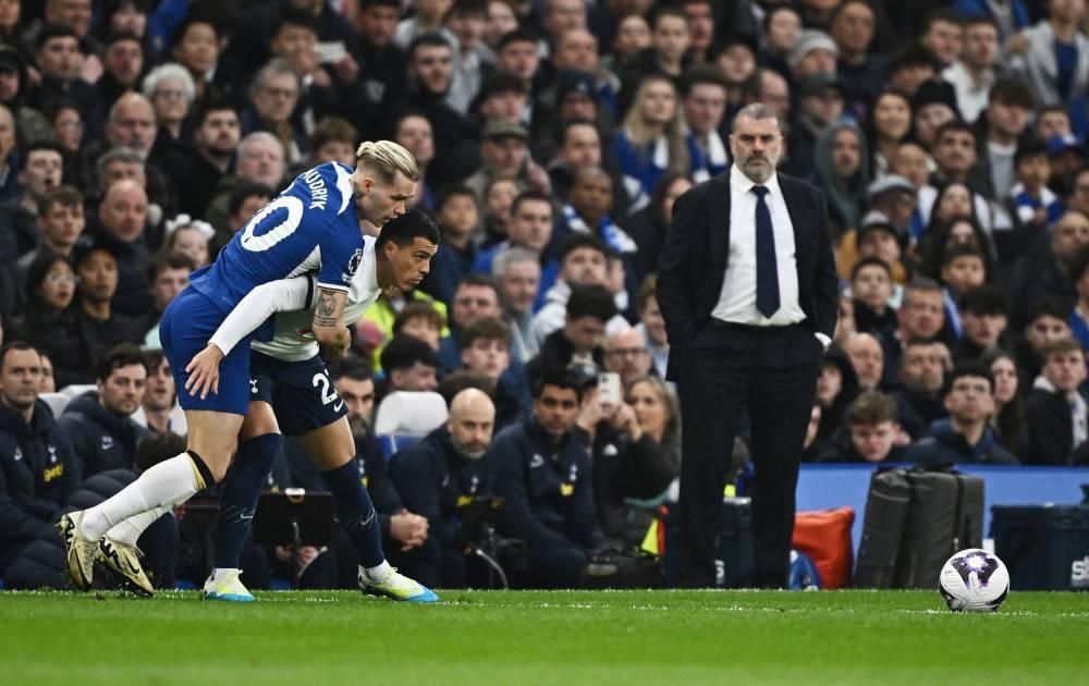 بوستيكوجلو: توتنهام يحتاج إلى تغييرات خلال الصيف