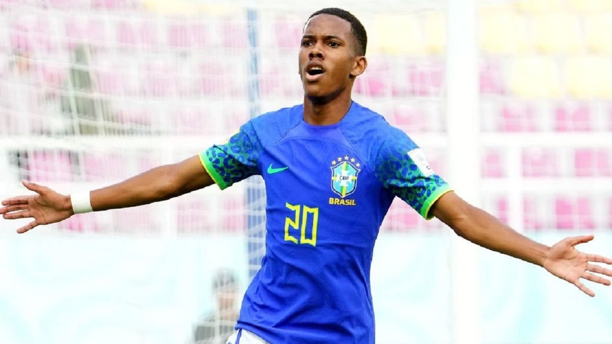 ميسي الجديد يرد على انسحاب برشلونة