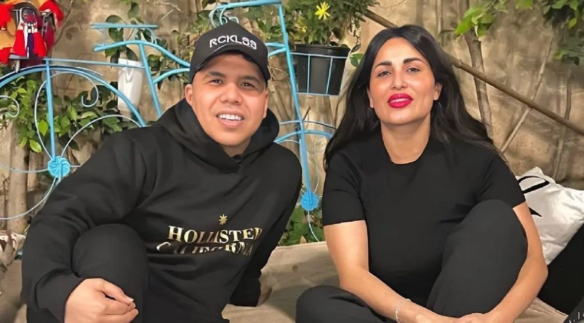 "عصيت ربنا".. عمر كمال يكشف عن علاقته بطليقة أحمد الفيشاوي