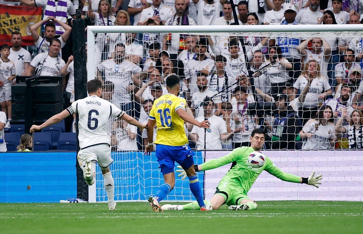 بعد 268 يوما من الغياب.. 3 أحداث تزيّن عودة كورتوا لحراسة مرمى الريال