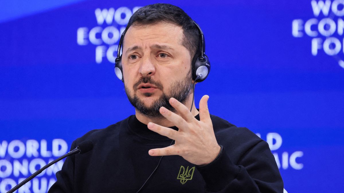 روسيا تُدرج زيلينسكي على قائمة المطلوبين