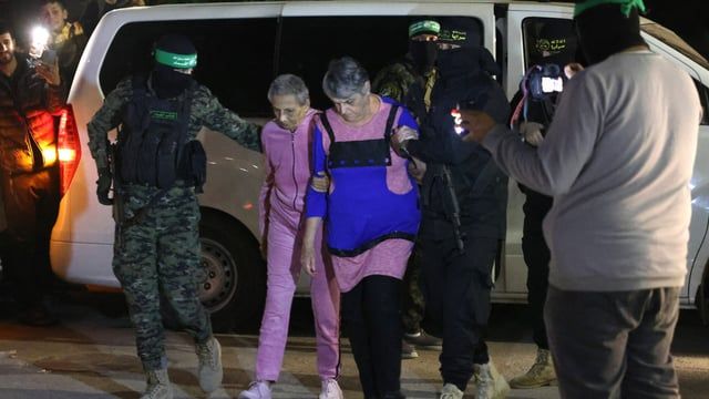 هل تشمل التهدئة المرتقبة كافة الجبهات القتالية في غزة؟