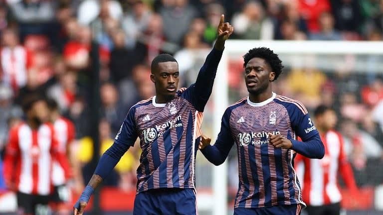 نوتنجهام يحصل على «طوق النجاة» بثلاثية في شيفيلد يونايتد