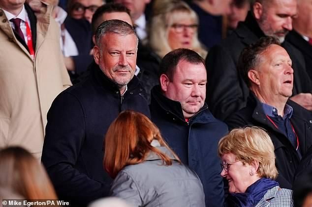 الحكم السابق كلاتنبرغ يترك منصبه في نوتنغهام