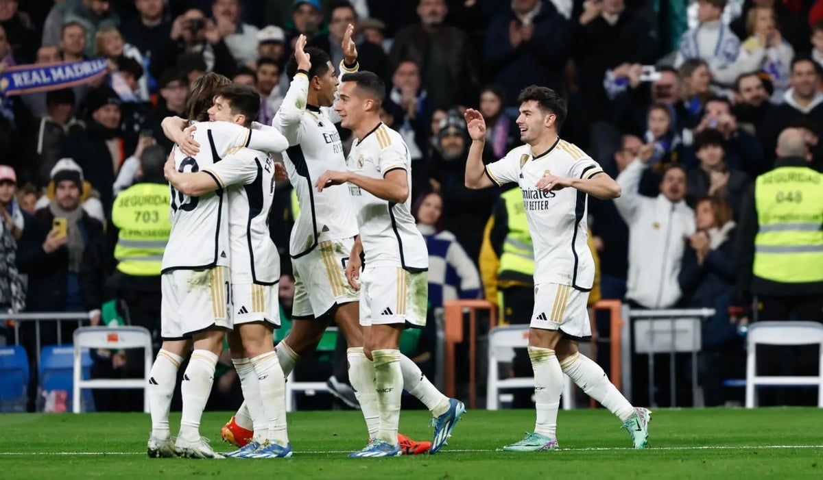 أول رد فعل من برشلونة بعد تتويج ريال مدريد رسميًا (صورة)