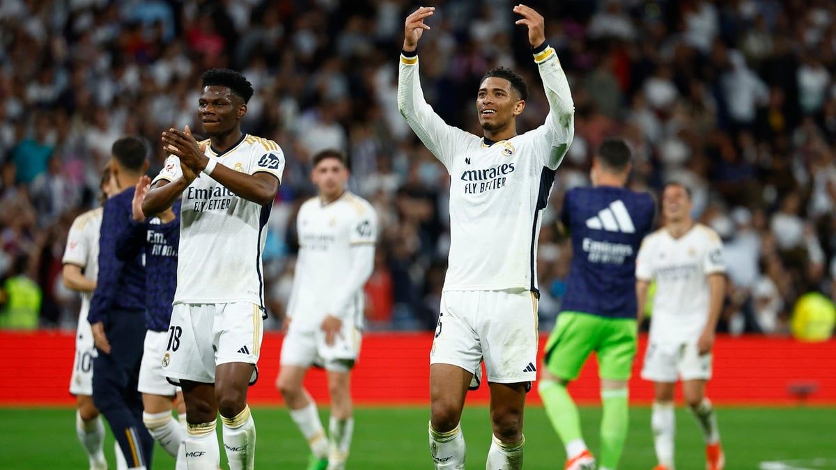 نجم برشلونة يتفاعل مع احتفال لاعب ريال مدريد بالدوري (صورة)