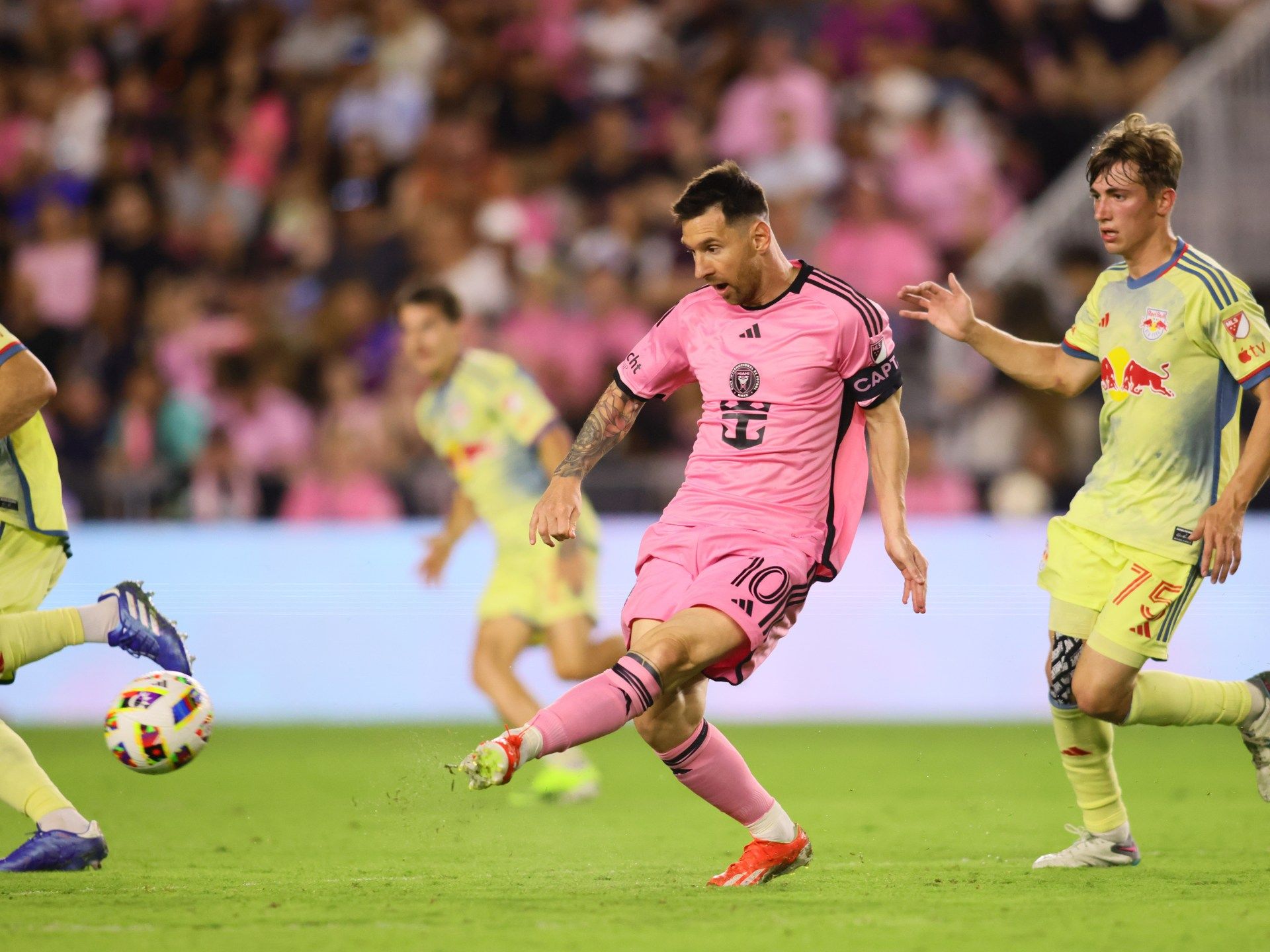 بعد مونديال قطر 2022.. ميسي يكرر تمريرة “كيف رآه؟” بالدوري الأميركي - موقع الخليج الان