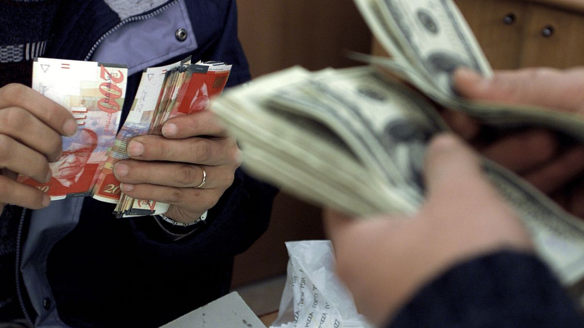 عملية رفح الوشيكة تهبط بسعر الشيكل