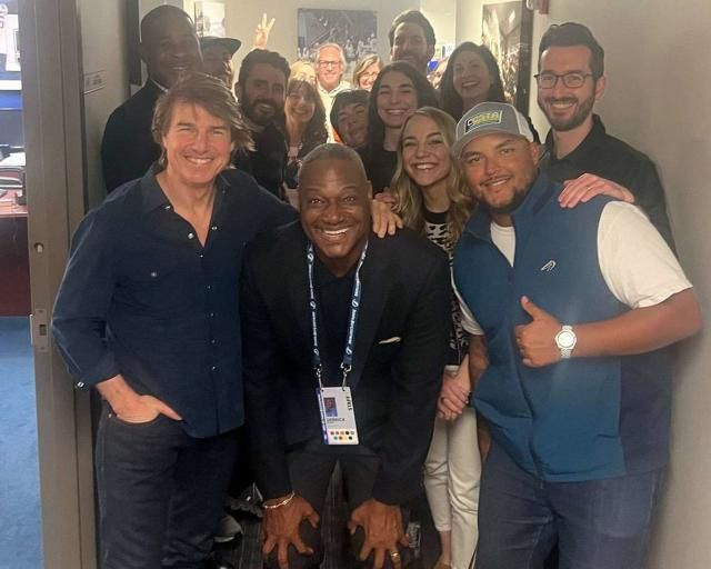 في أول صورة منذ 15 عامًا.. توم كروز يظهر مع طفليه بالتبني