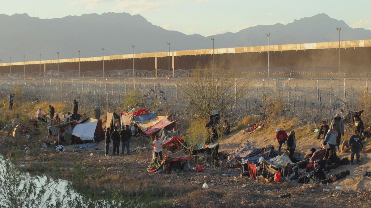 قواعد جديدة.. إدارة بايدن "تضيق الخناق" على المهاجرين غير الشرعيين