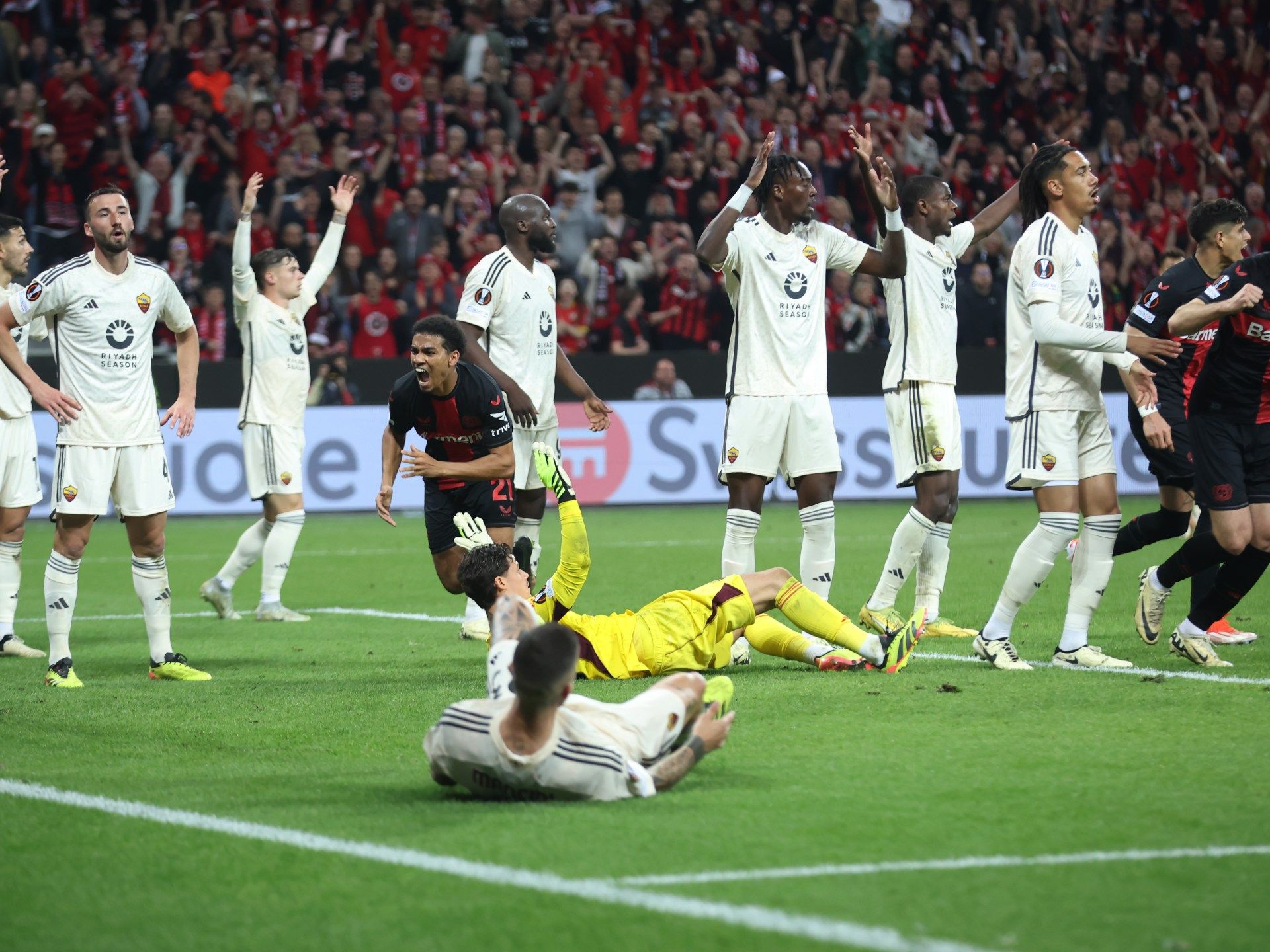 شاهد.. ليفركوزن وأتلانتا يتأهلان لنهائي الدوري الأوروبي على حساب روما ومرسيليا - موقع الخليج الان