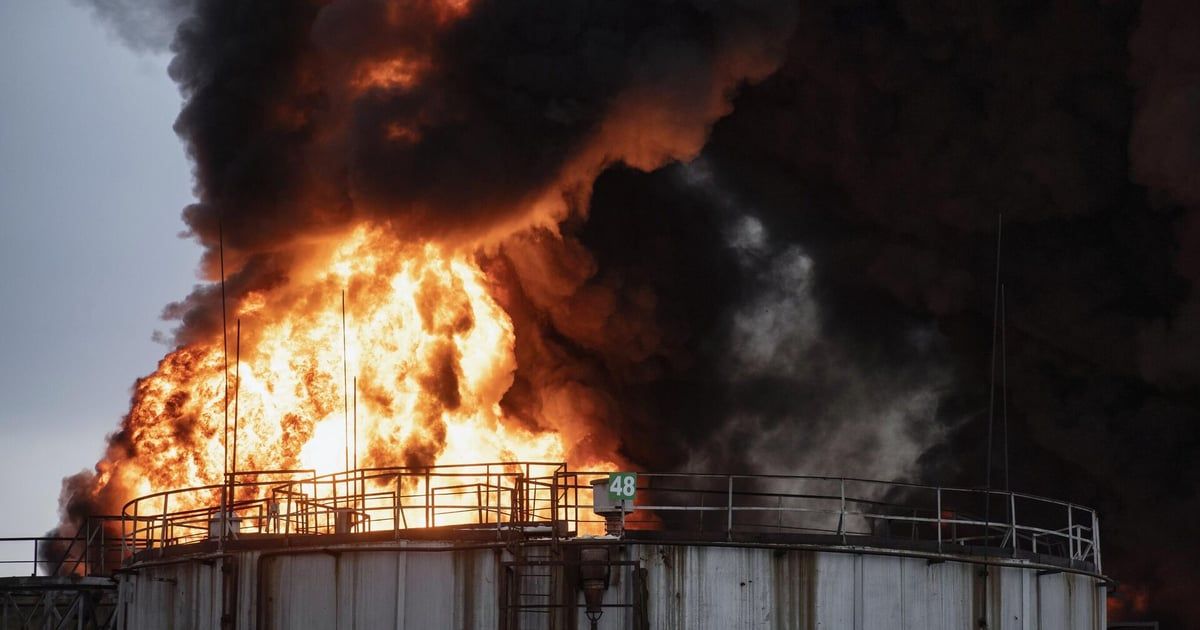 قتلى وجرحى بهجوم أوكراني على مستودع نفط في لوغانسك