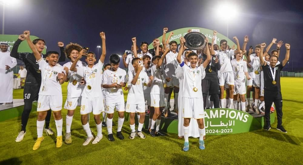 فريق الإمارات يتوج بلقب دوري الأشبال تحت 14 سنة (ب)