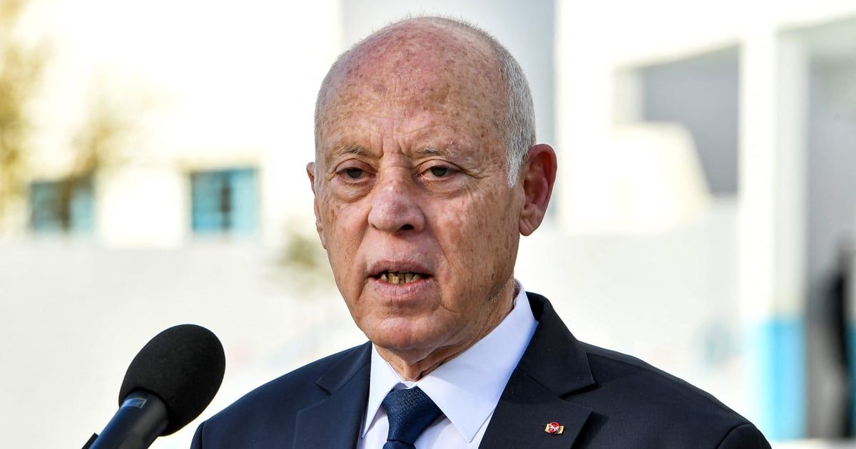 القبض على صحفيين ومحامية بارزة في تونس بسبب تصريحاتها عن المهاجرين