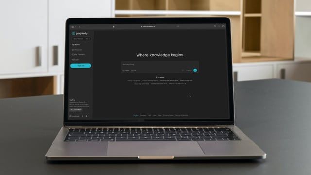 "Perplexity" محرك بحث مدعوم بالذكاء الاصطناعي ينافس غوغل