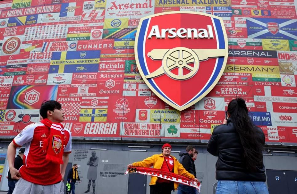 أرسنال يستعد لبيع 7 لاعبين ومحمد النني مرشح للرحيل