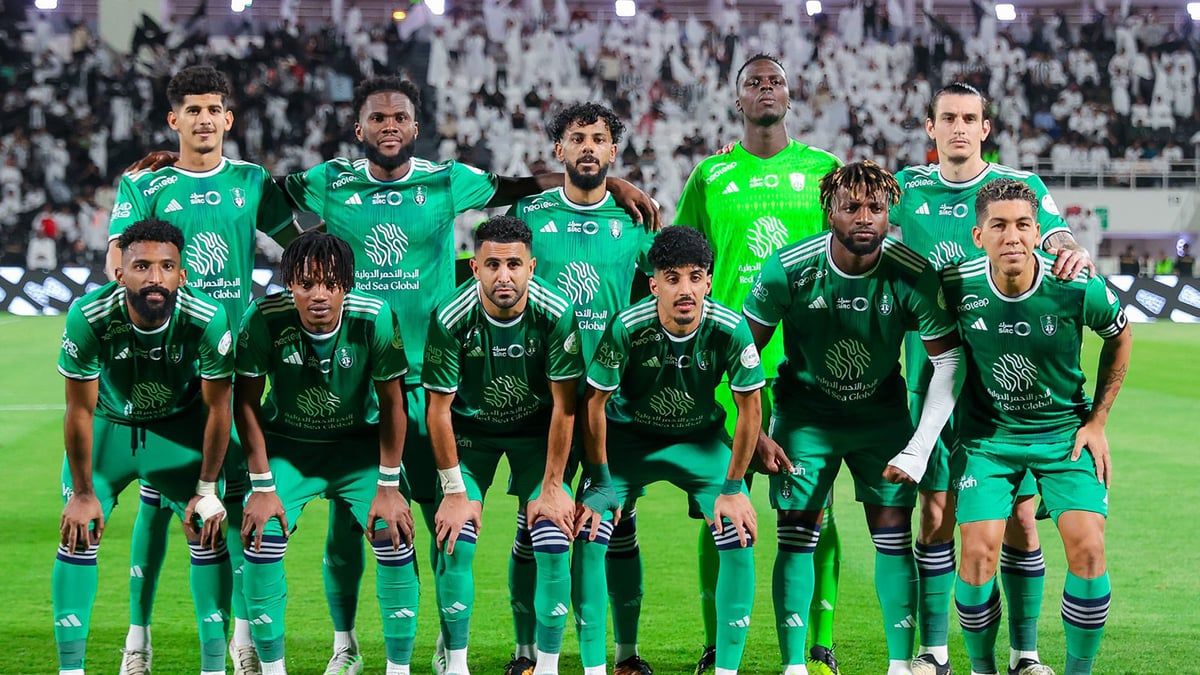 "لاعب أحمق".. هجوم غريب من أسطورة الاتحاد على لاعب الأهلي السعودي