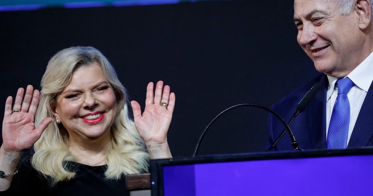 "معاريف" تكشف سبب غياب سارة نتنياهو عن المناسبات الرسمية