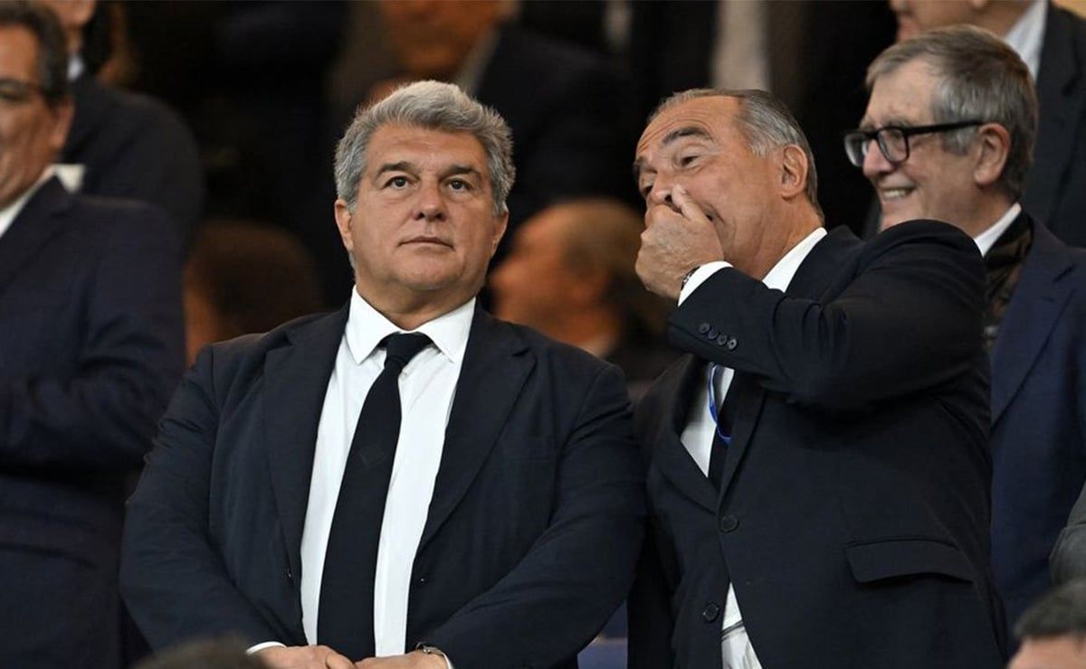 بهتاف مثير.. جمهور برشلونة ينقلب على لابورتا (فيديو)