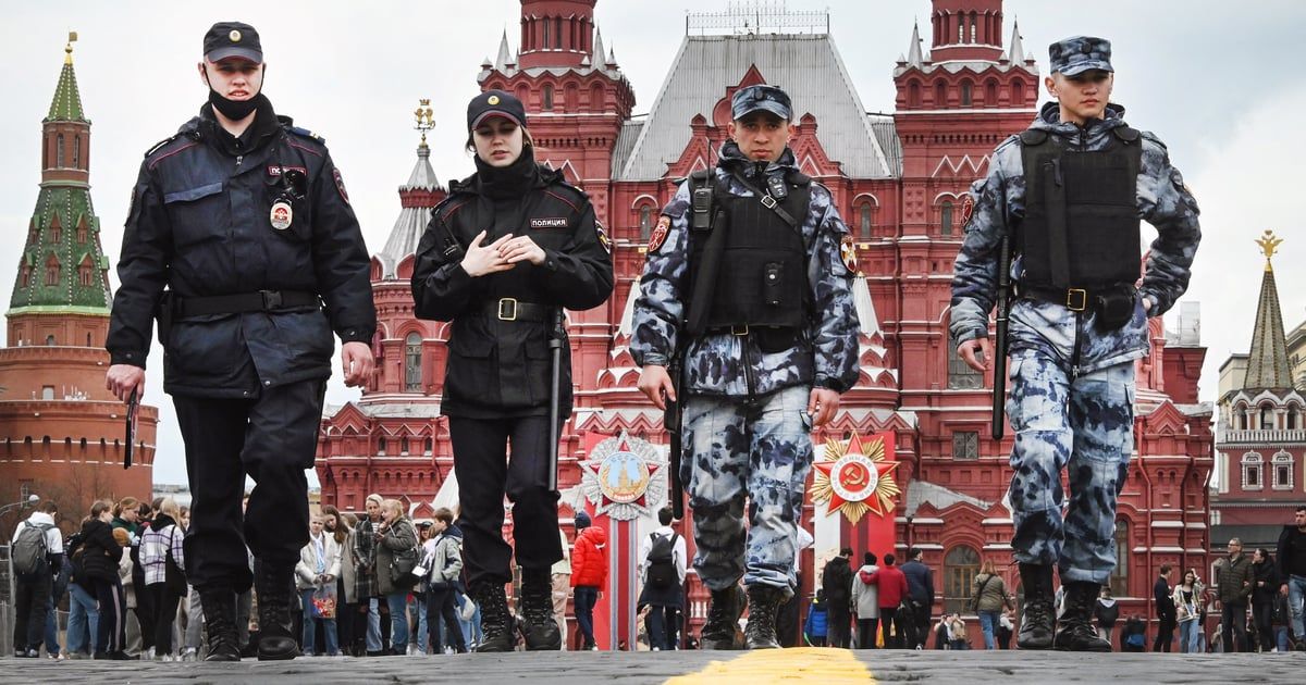 بسبب لغته "البذيئة".. روسيا تحتجز مواطنا أمريكيا