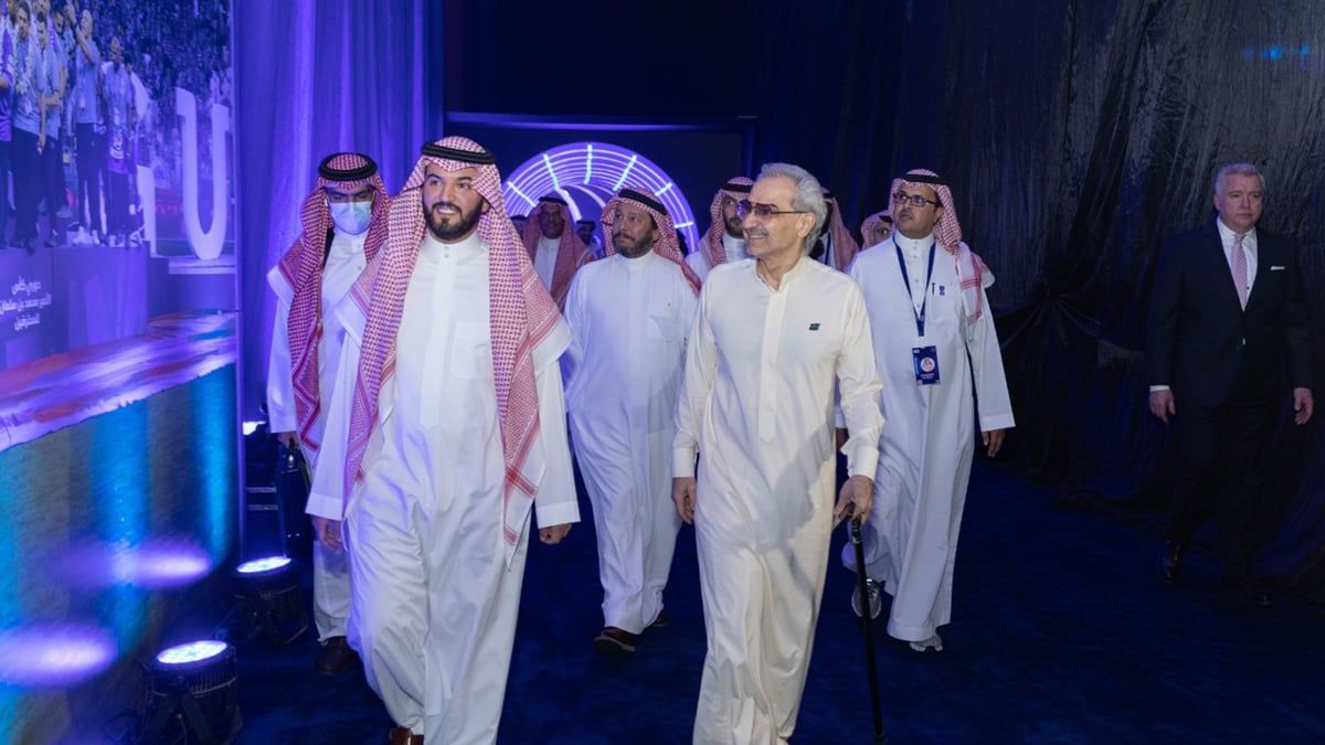 برعاية الوليد بن طلال.. دعم مالي "مؤثر" لصفقات الهلال الصيفية (فيديو)