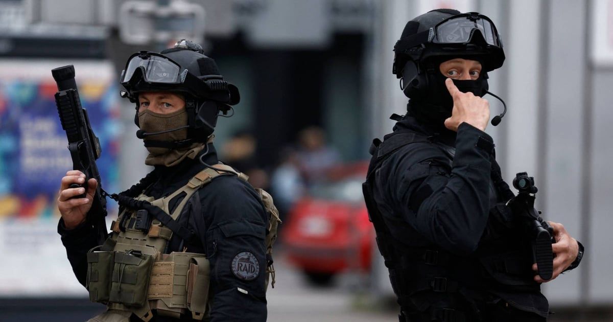 مقتل 2 من حرس أحد السجون الفرنسية وهروب نزيل